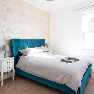 Central Bath Apartment Apartment