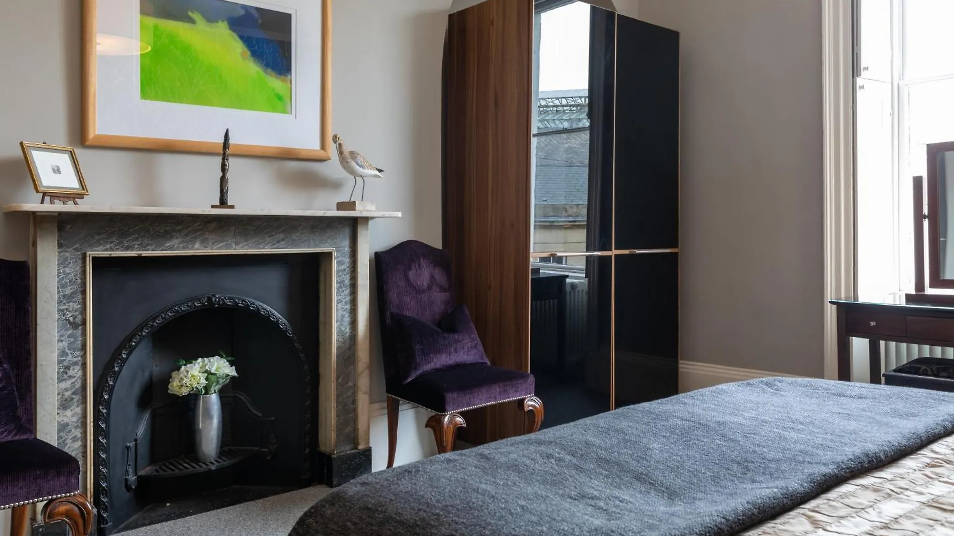 Spacious, Light-Filled Central Period Apartment Bath United Kingdom
